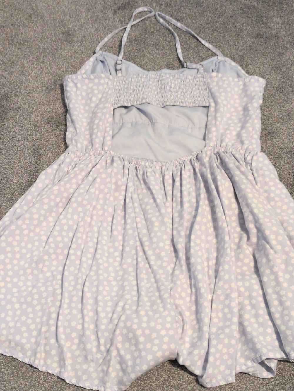 Hollister Light Blue & White Floral Romper Size Medium - Picture 7 of 7